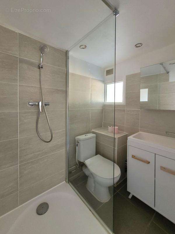 Maison à VINON-SUR-VERDON