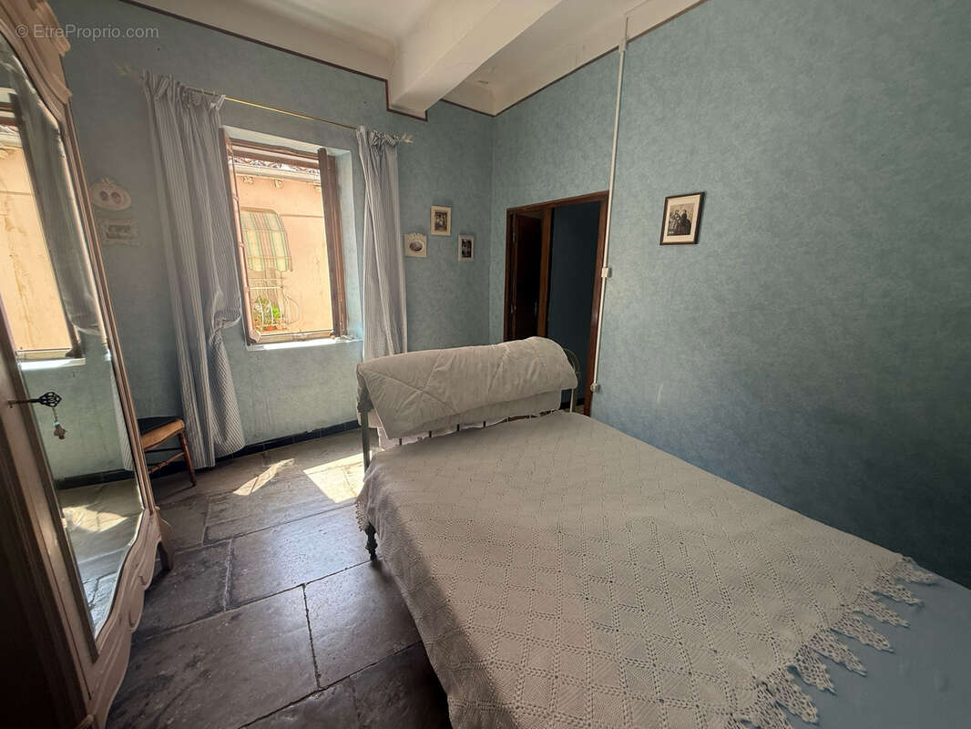 Maison à SAINT-GILLES