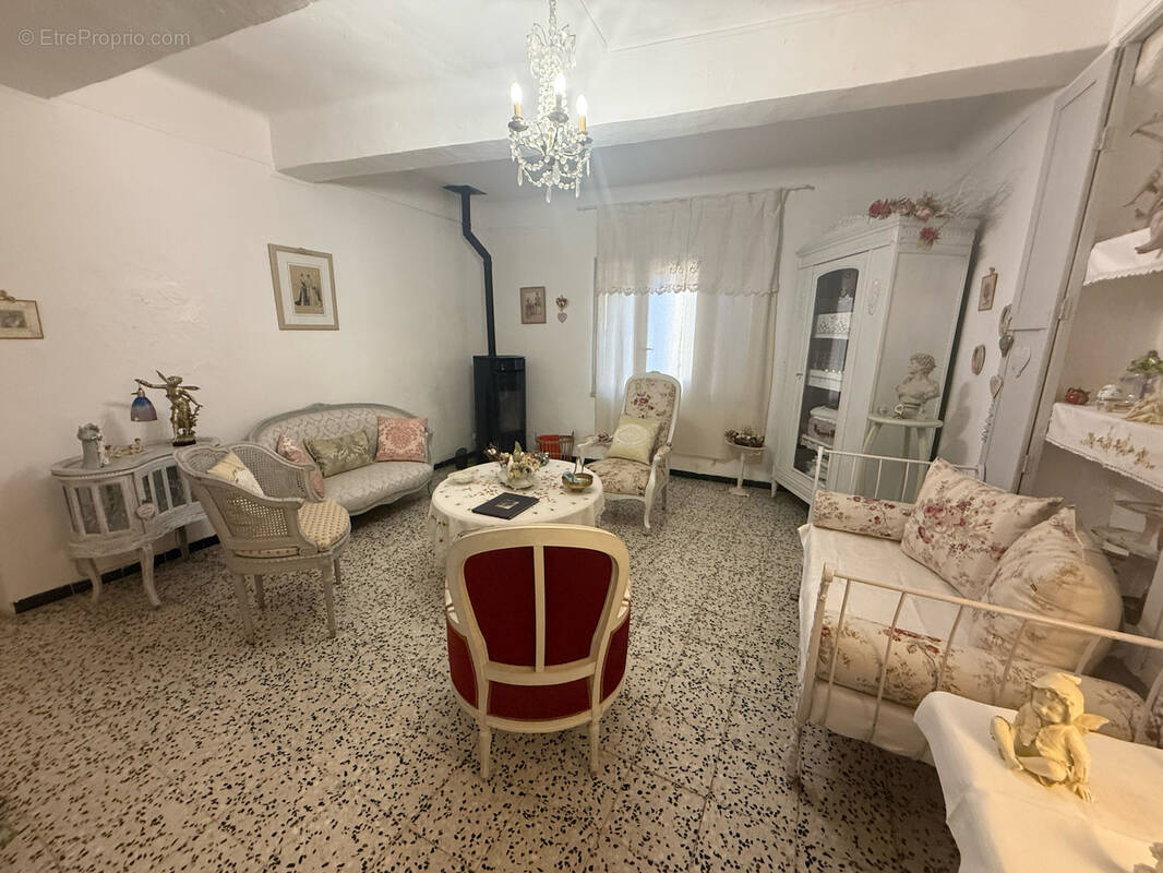 Maison à SAINT-GILLES