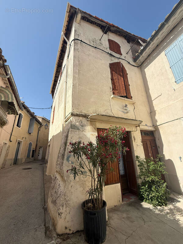 Maison à SAINT-GILLES