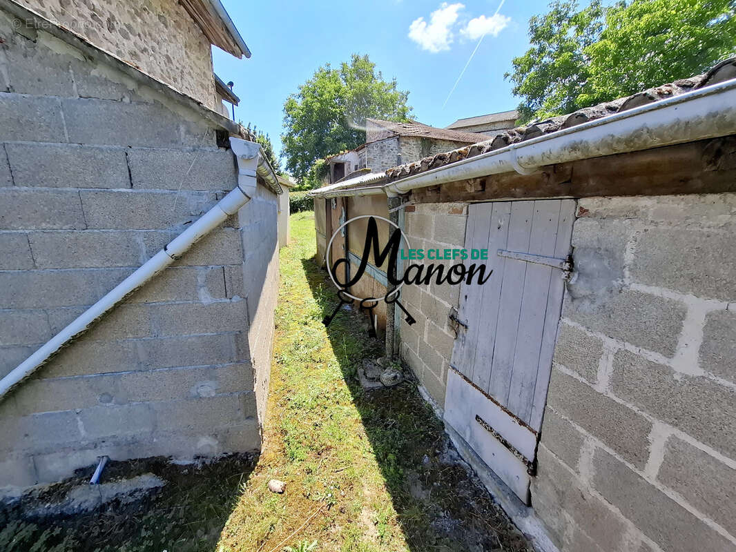 Maison à BESSINES-SUR-GARTEMPE