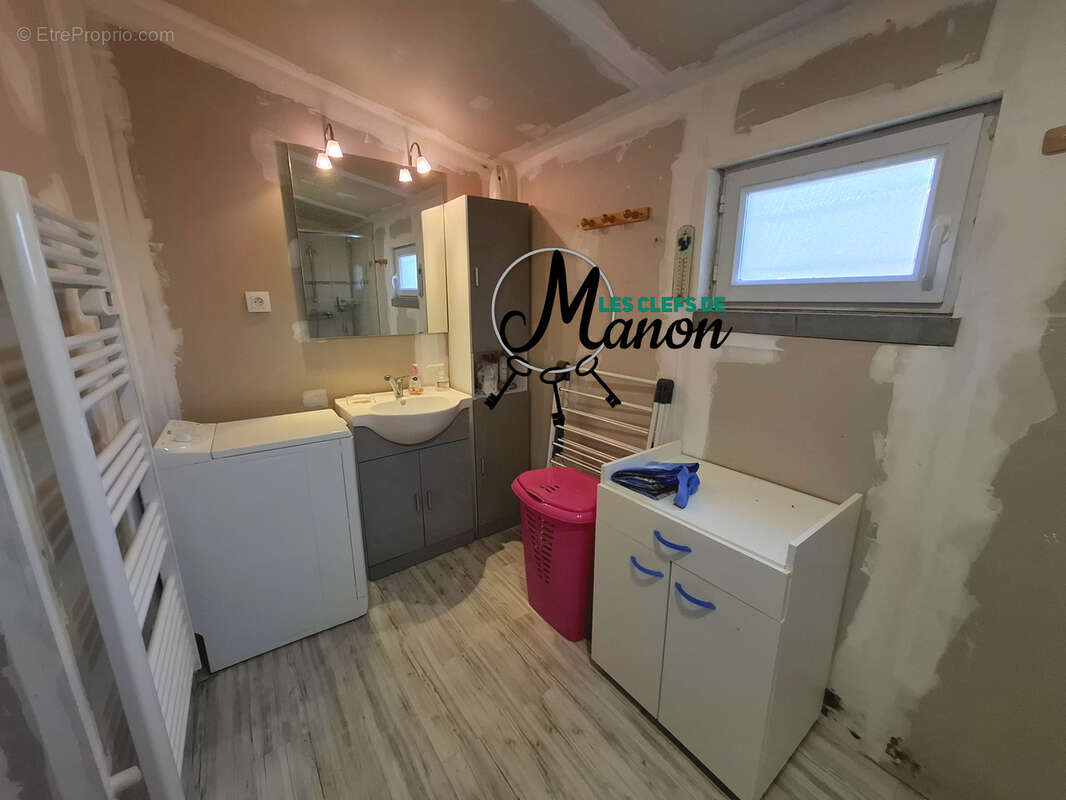 Maison à BESSINES-SUR-GARTEMPE