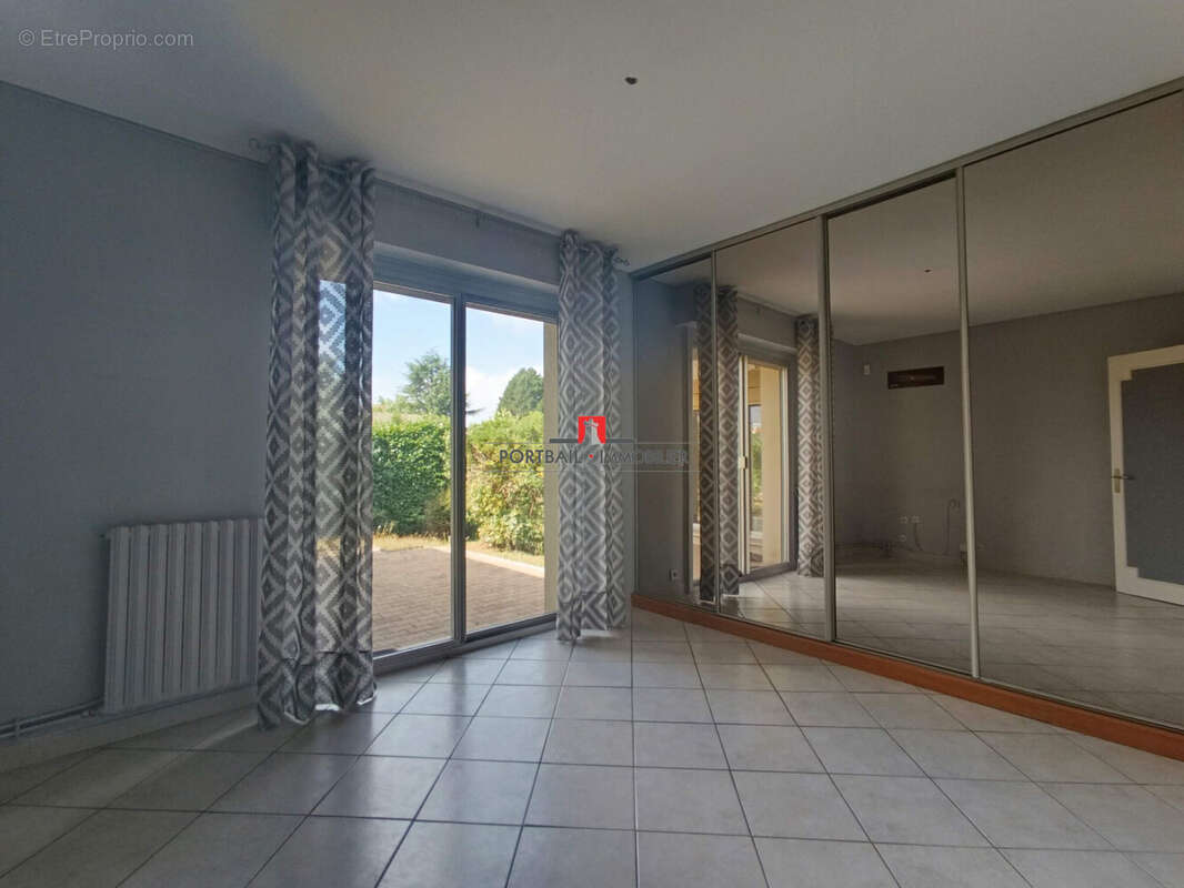 Maison à CARBON-BLANC