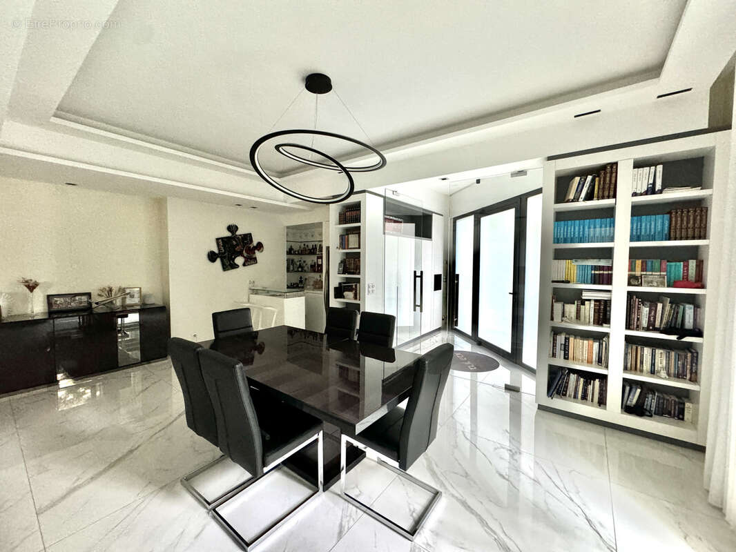 Appartement à SAINT-MANDE