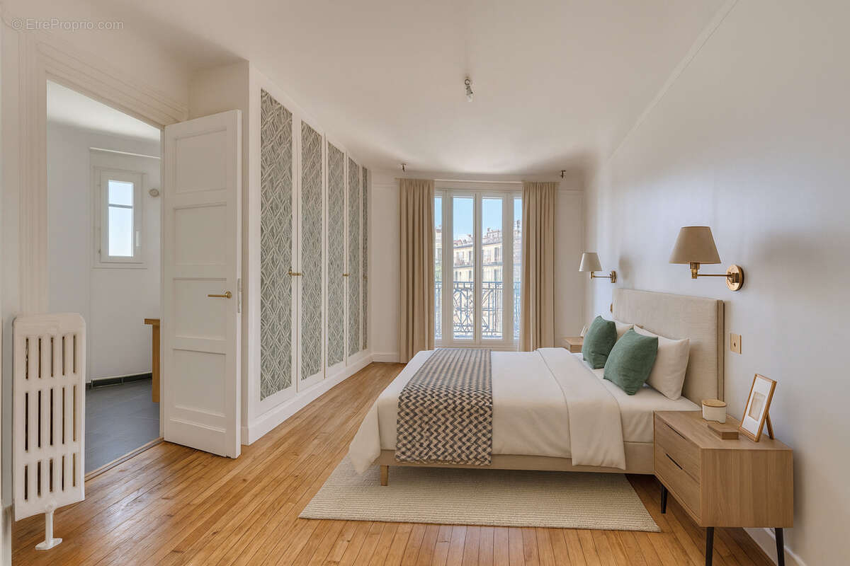 Appartement à PARIS-16E