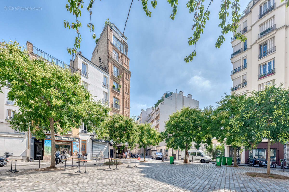 Appartement à PARIS-16E