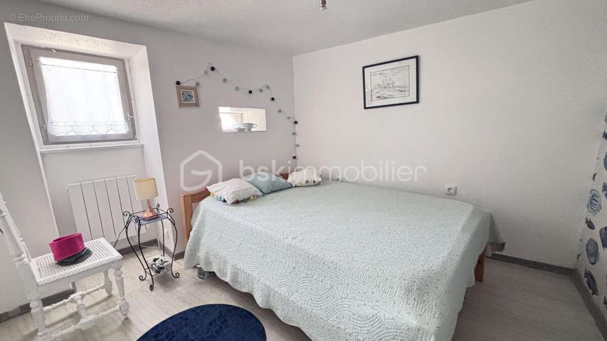 Maison à SAINT-GEORGES-DE-NOISNE