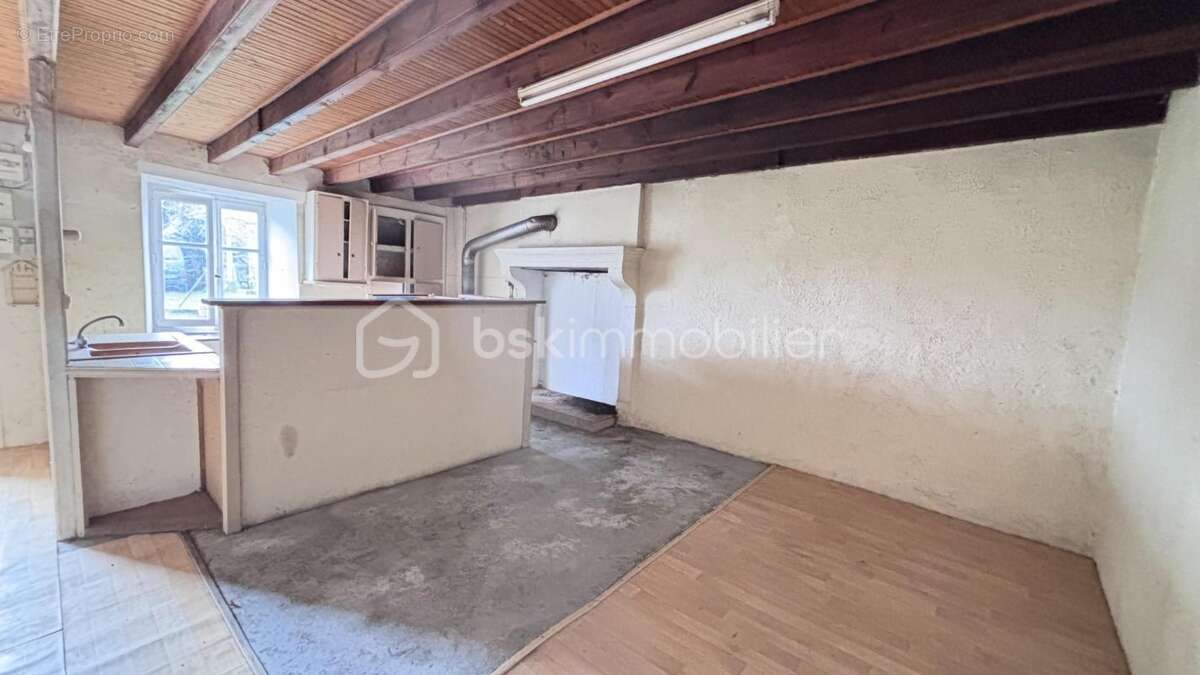 Maison à SAINT-GEORGES-DE-NOISNE