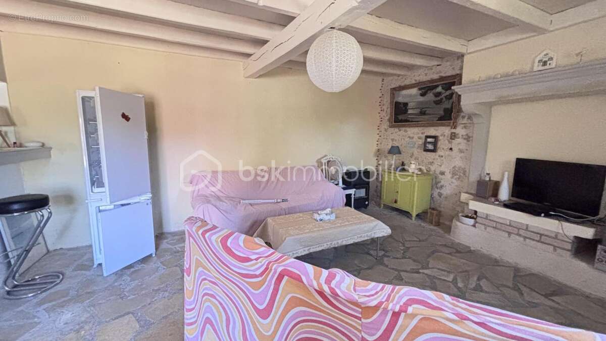 Maison à SAINT-GEORGES-DE-NOISNE