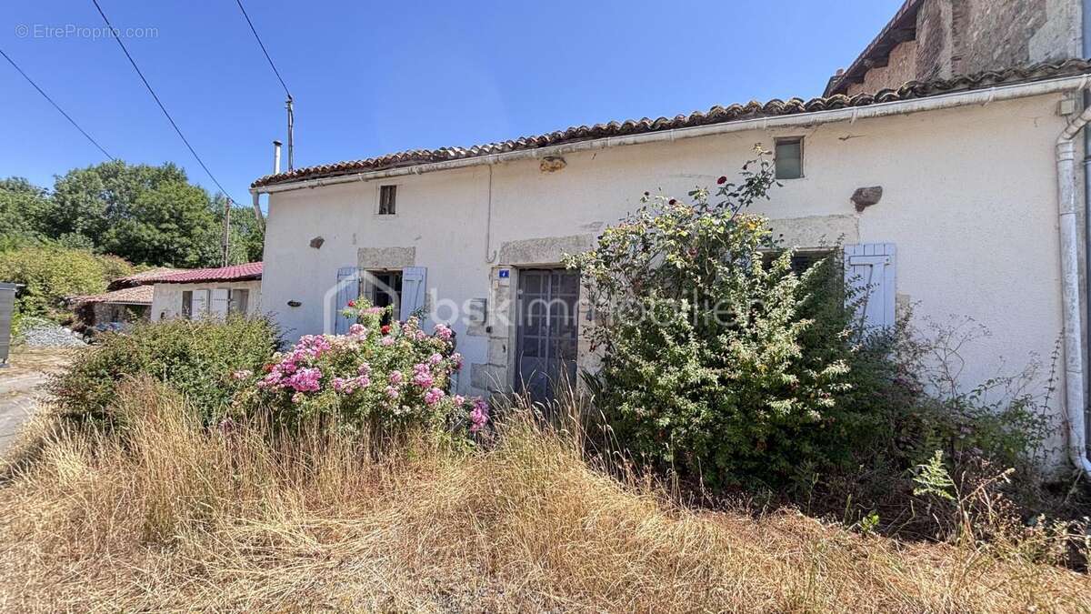 Maison à SAINT-GEORGES-DE-NOISNE