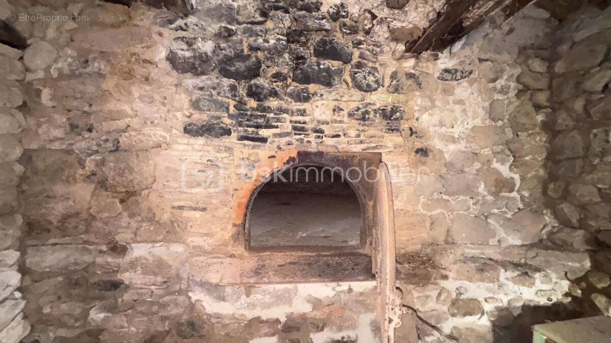 Maison à SAINT-GEORGES-DE-NOISNE