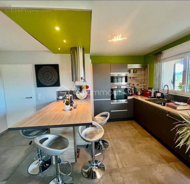 Appartement à CHAPEIRY