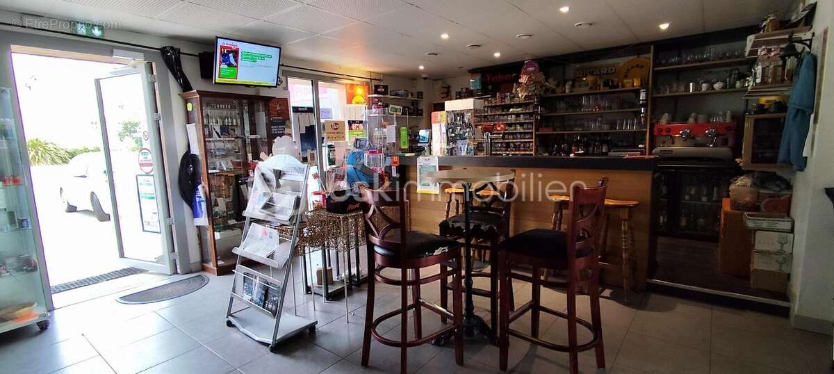 Commerce à SAINT-PIERRE-DES-LANDES