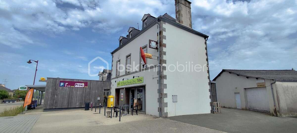 Commerce à SAINT-PIERRE-DES-LANDES