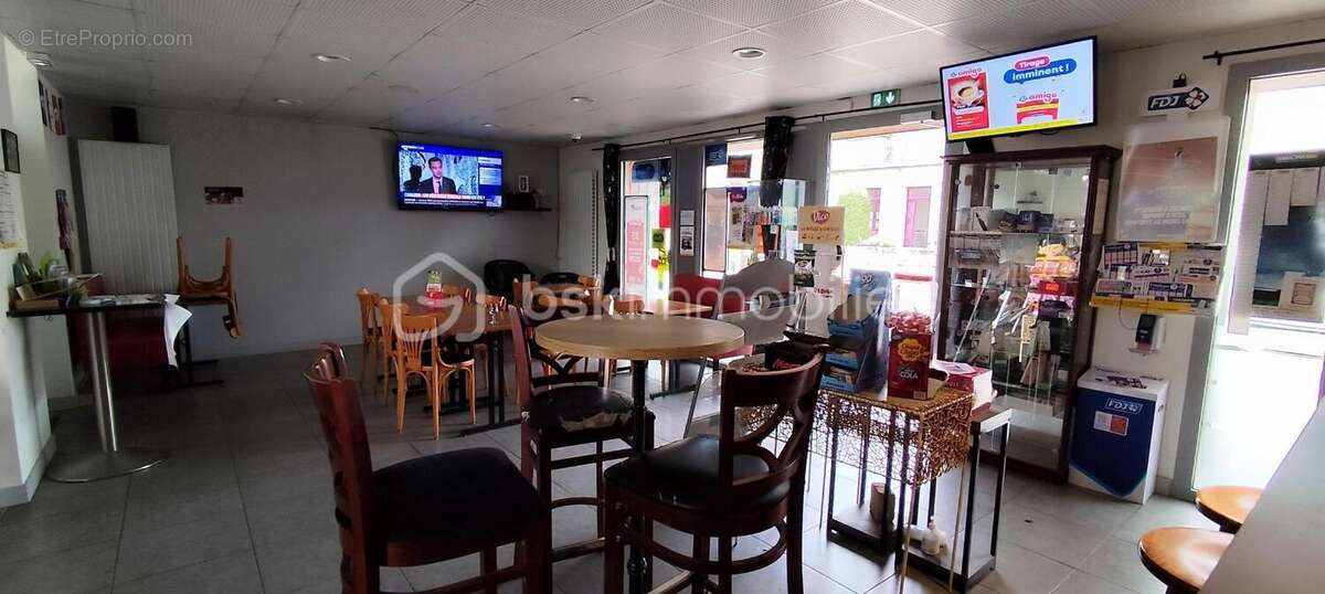 Commerce à SAINT-PIERRE-DES-LANDES