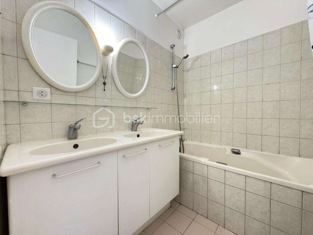 Appartement à VILLARD-BONNOT