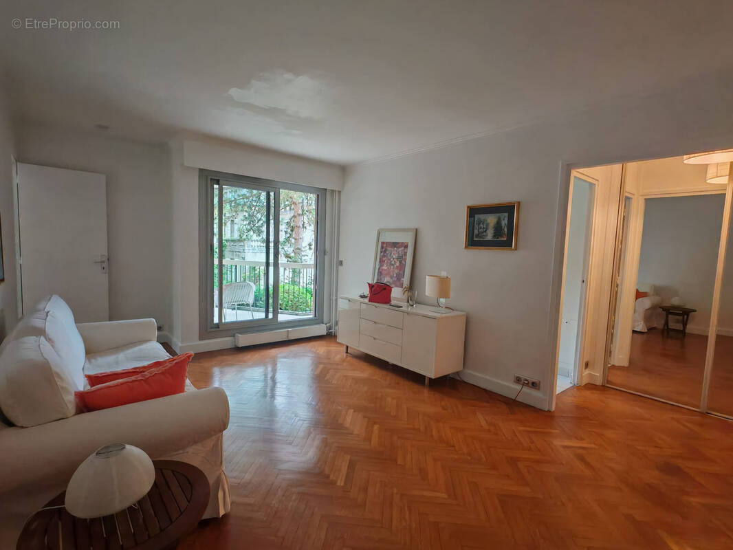 Appartement à VERSAILLES