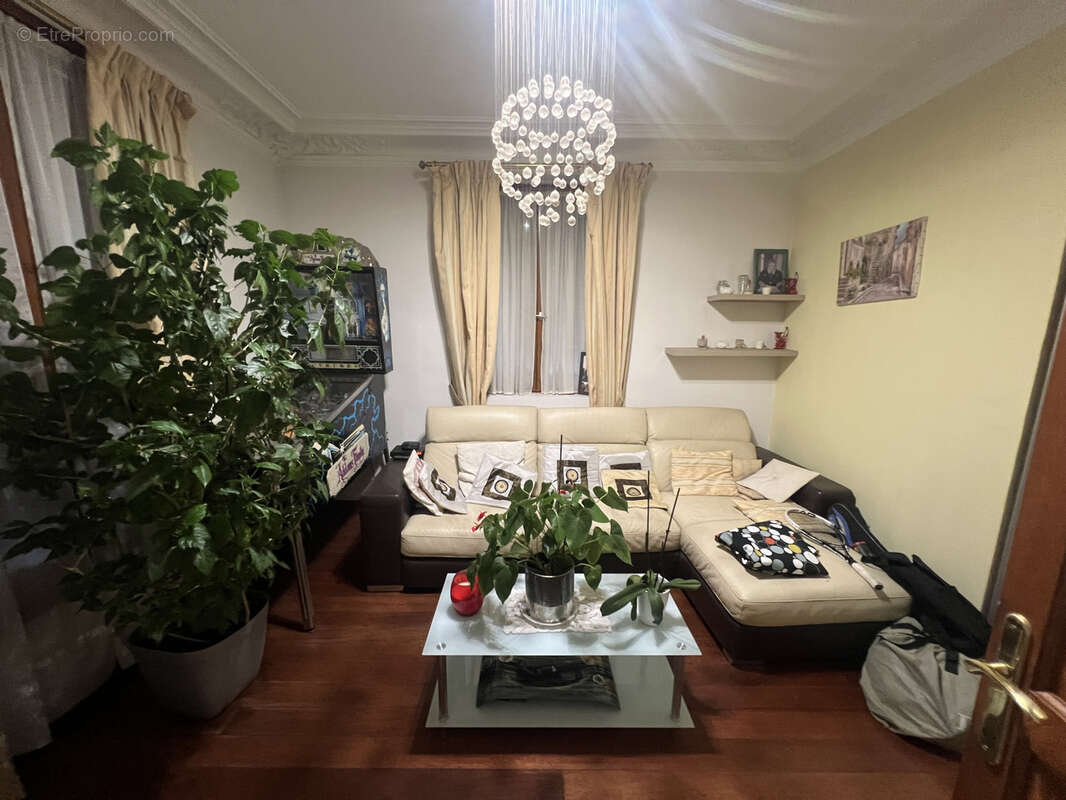 Maison à CHAMPIGNY-SUR-MARNE