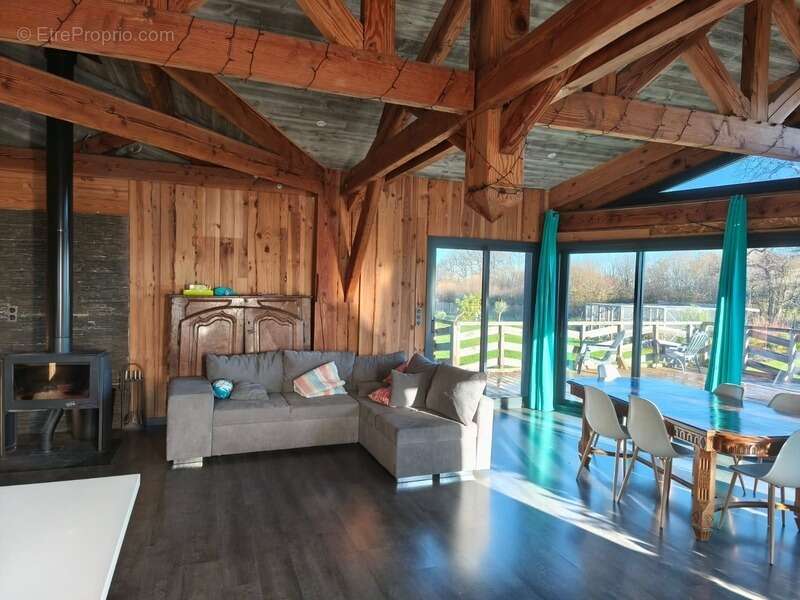 Maison à FRANQUEVIELLE