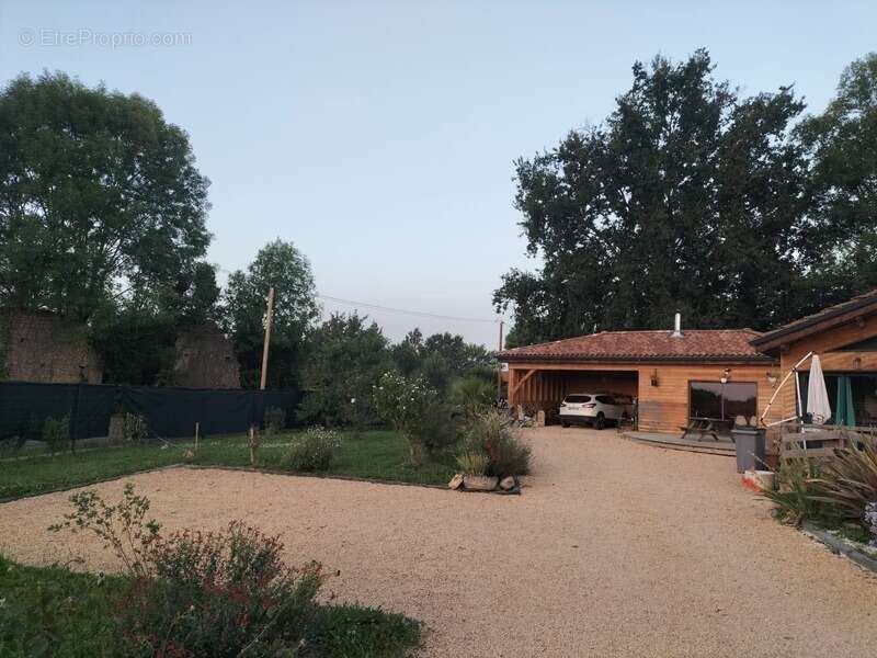 Maison à FRANQUEVIELLE