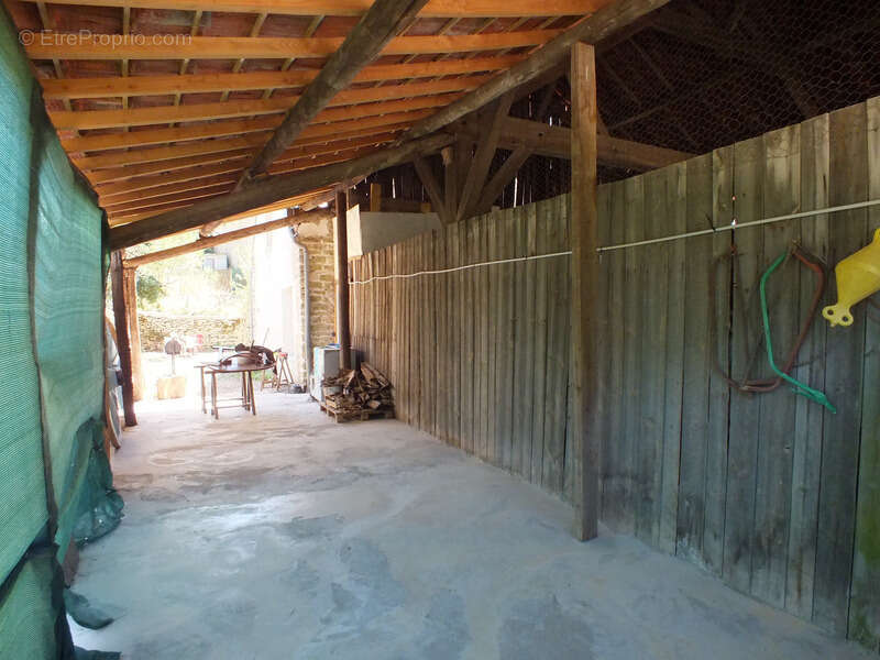 Maison à MONTIGNY-MONTFORT