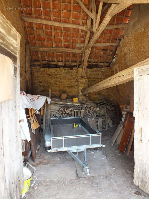 Maison à MONTIGNY-MONTFORT