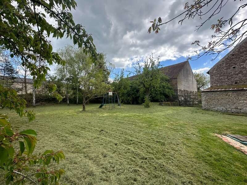 Maison à SEMUR-EN-AUXOIS