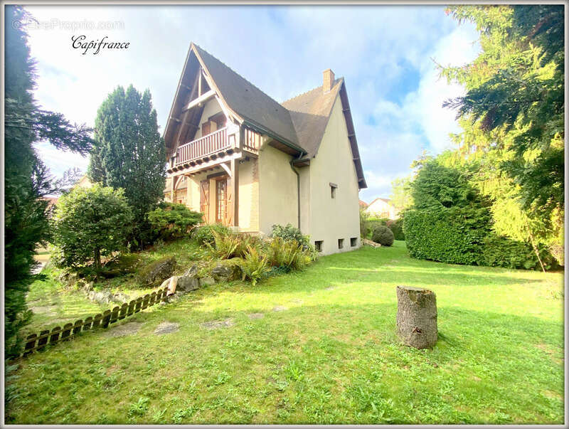 Maison à AULNAY-SOUS-BOIS