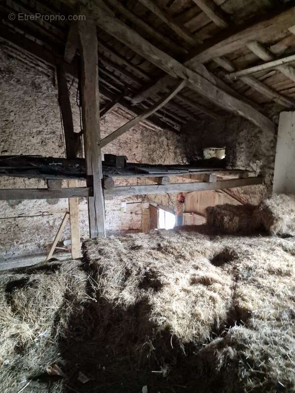 Maison à CONTREXEVILLE