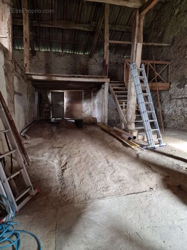 Maison à CONTREXEVILLE