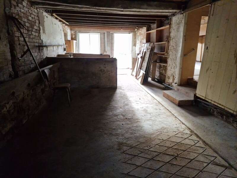 Maison à CONTREXEVILLE