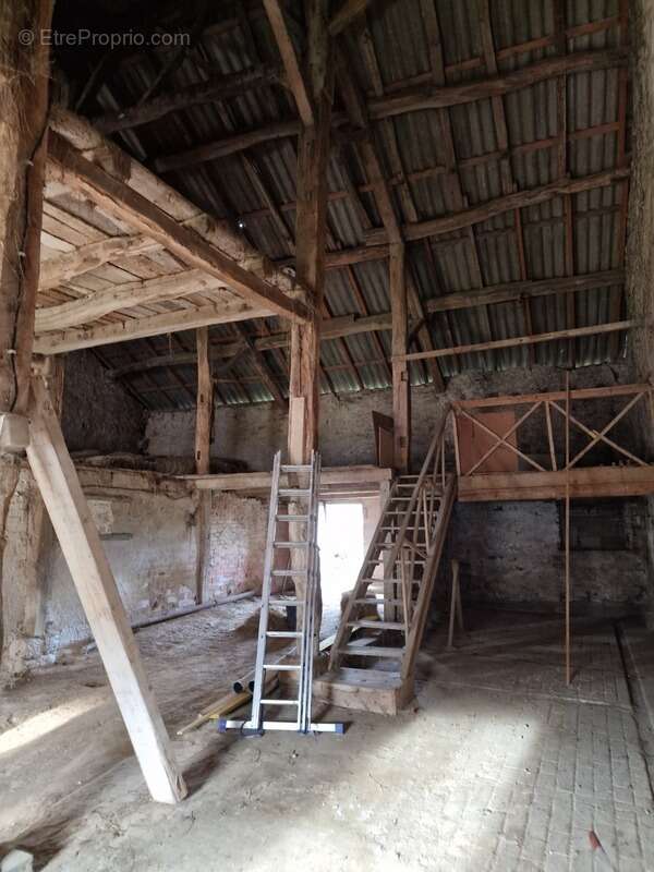 Maison à CONTREXEVILLE