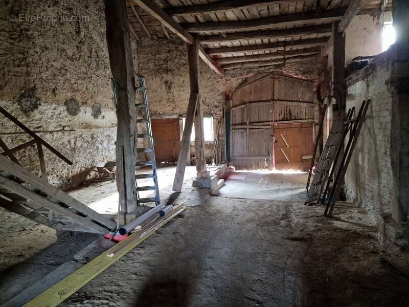 Maison à CONTREXEVILLE