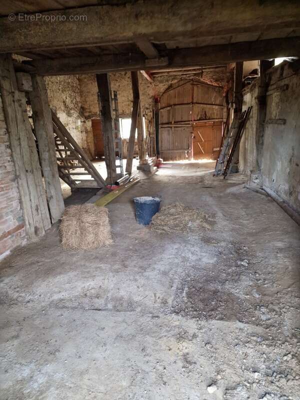 Maison à CONTREXEVILLE