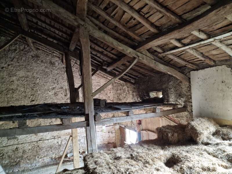 Maison à CONTREXEVILLE