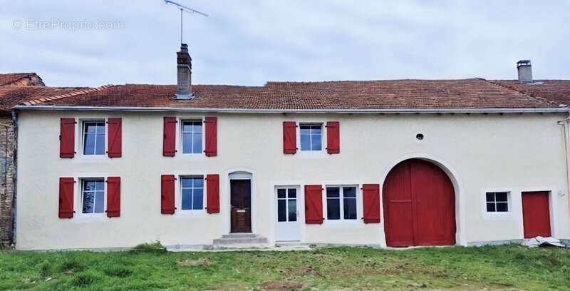 Maison à CONTREXEVILLE