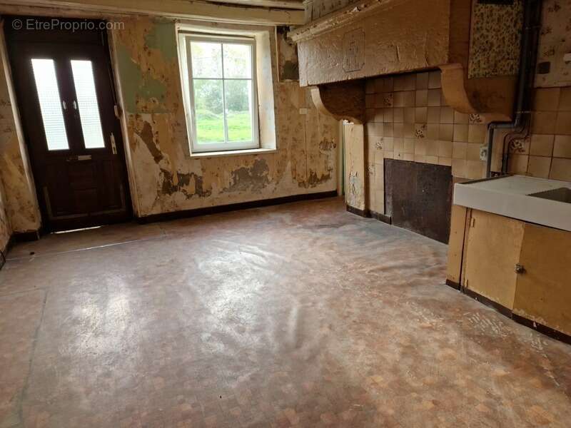 Maison à CONTREXEVILLE