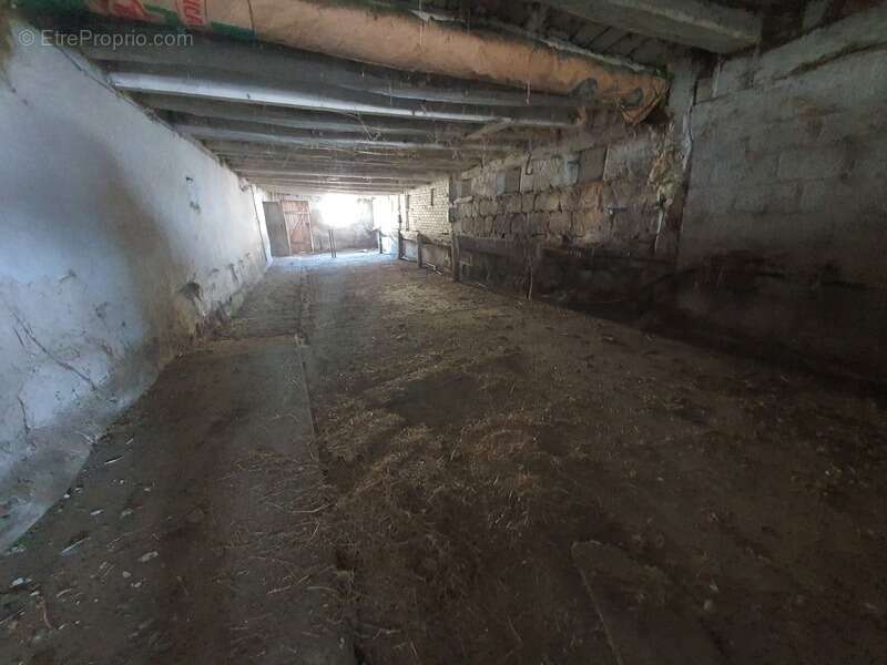 Maison à CONTREXEVILLE