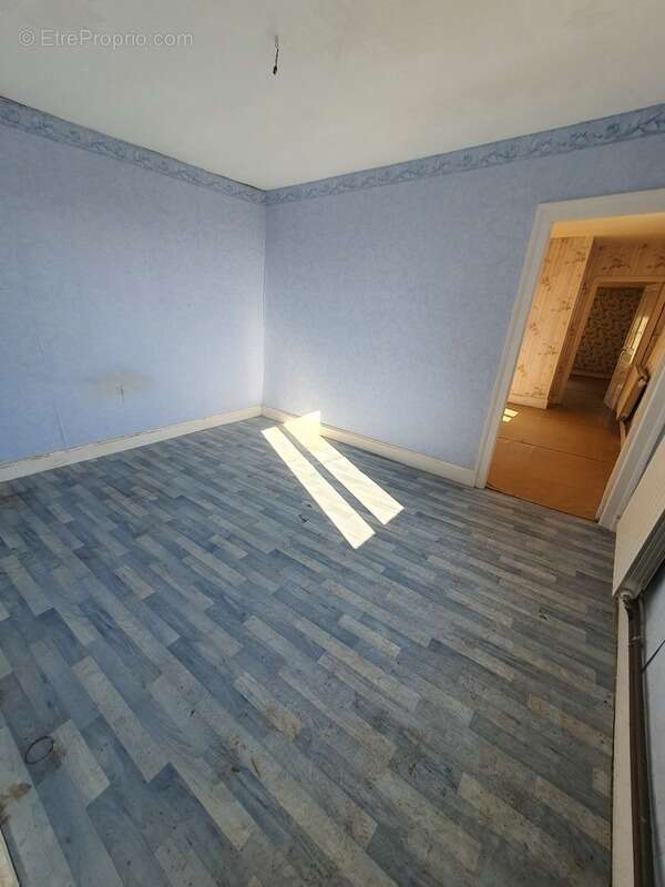 Maison à CONTREXEVILLE