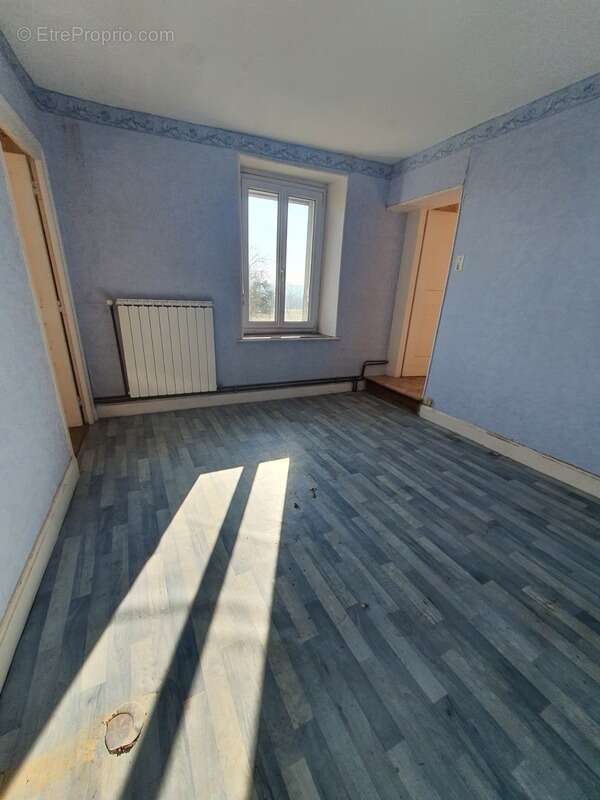 Maison à CONTREXEVILLE