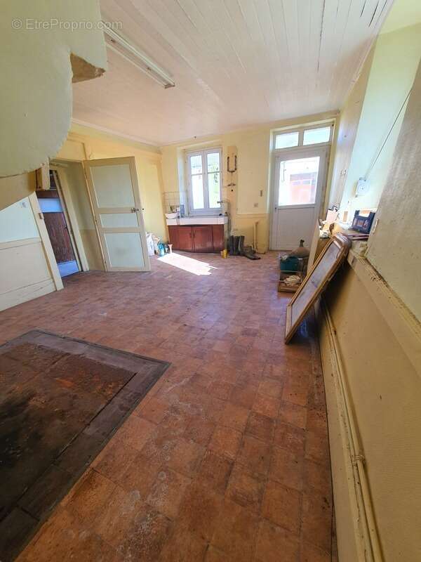 Maison à CONTREXEVILLE