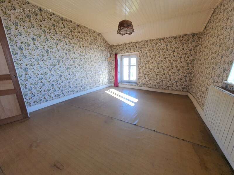 Maison à CONTREXEVILLE