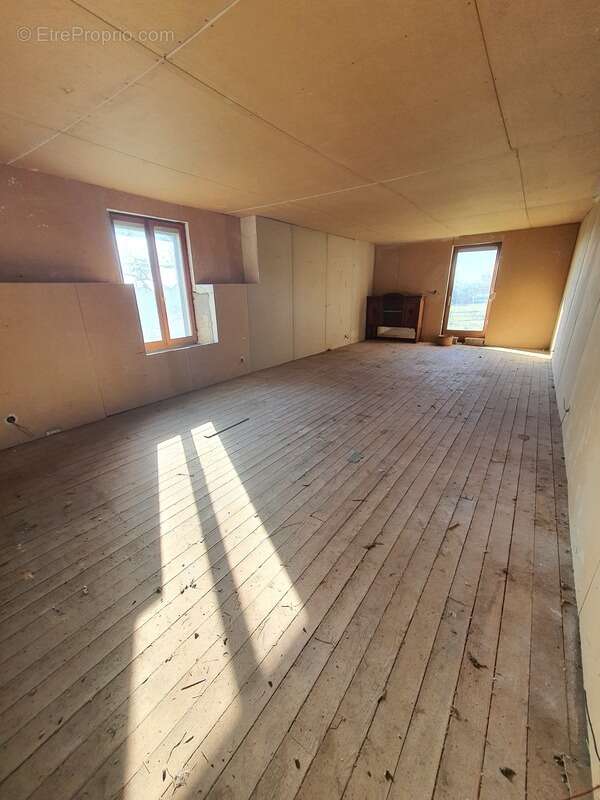 Maison à CONTREXEVILLE