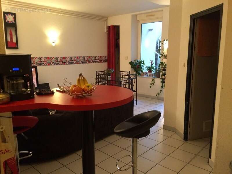 Appartement à CONTREXEVILLE