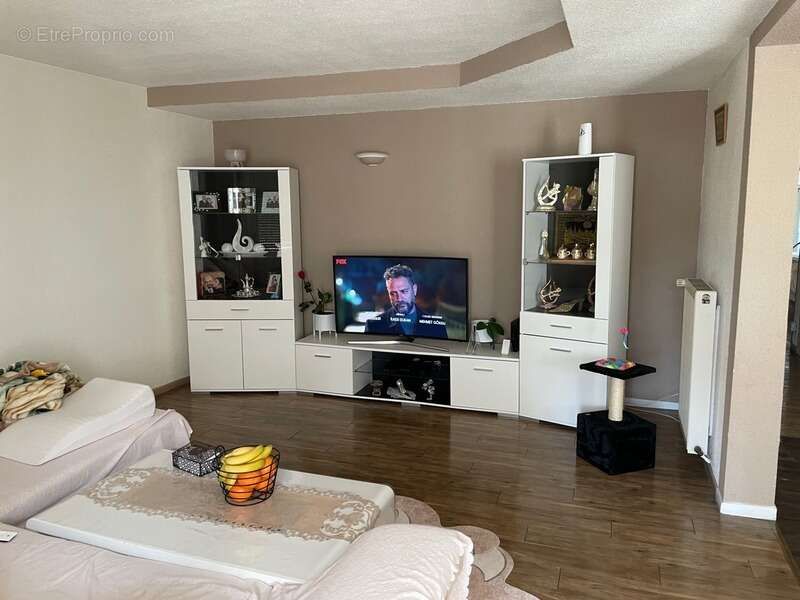 Appartement à CONTREXEVILLE