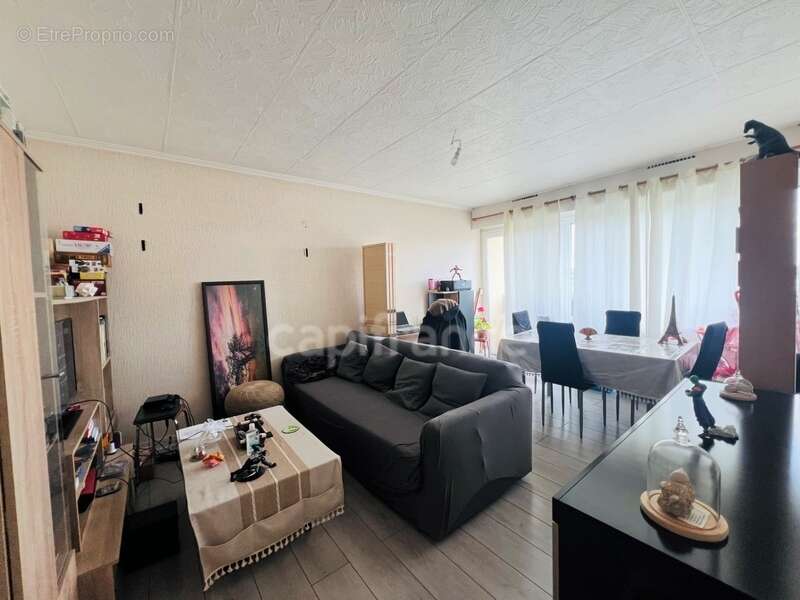 Appartement à EPINAY-SOUS-SENART