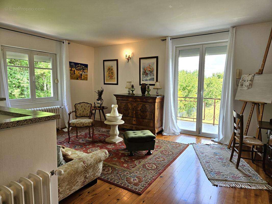 Maison à SAINTE-LIVRADE-SUR-LOT