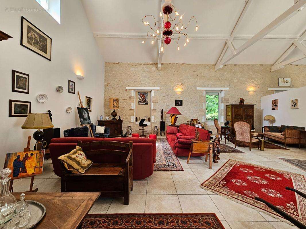 Maison à SAINTE-LIVRADE-SUR-LOT