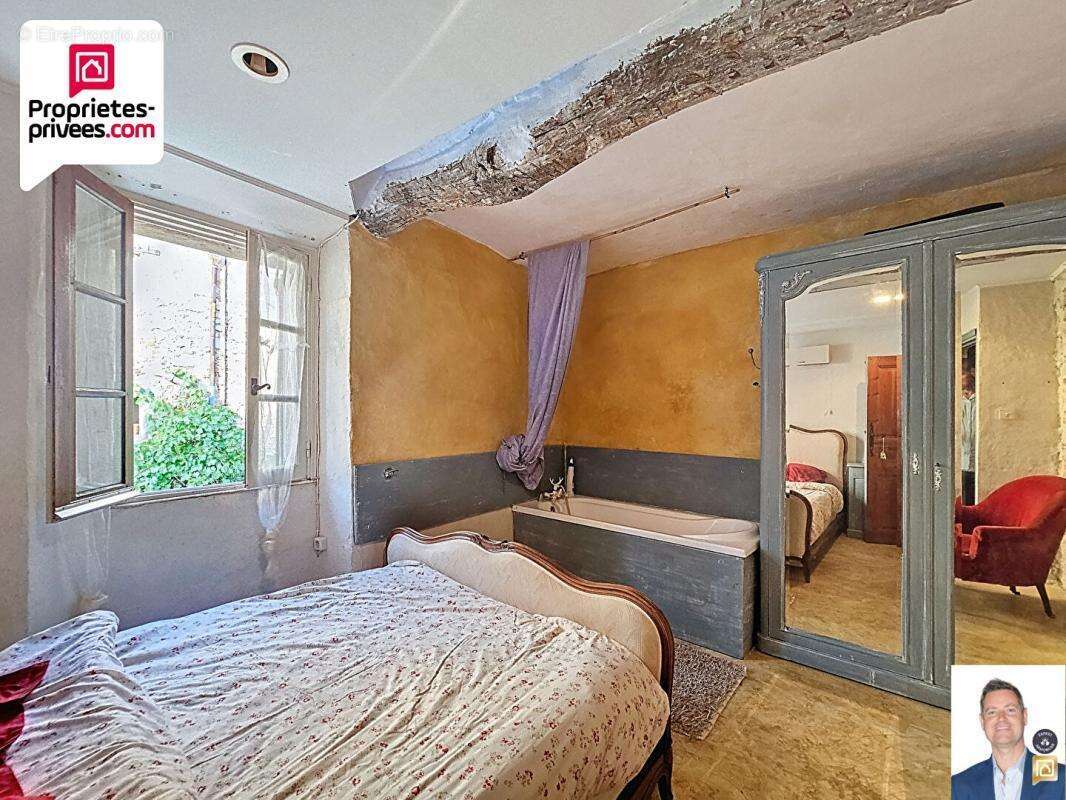 Maison à SAINT-CEZAIRE-SUR-SIAGNE