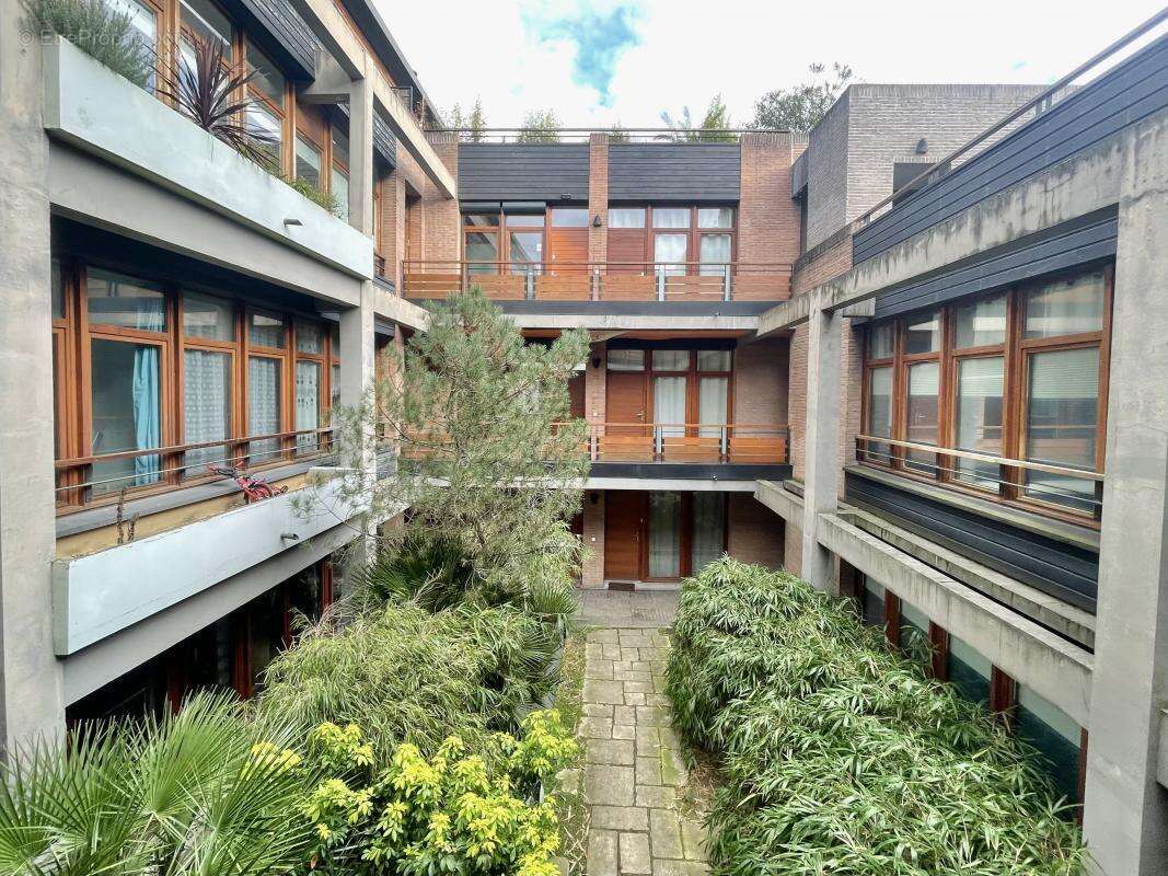 Appartement à SAINT-DENIS